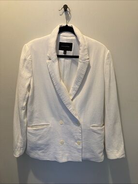 Banana Republic linen blend double breasted blazer in size 10
